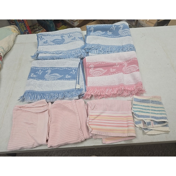 Lot of 8 Vtg Mcm Cannon Striped Cotton Soft Thin Fringe Face Hand Bath Towels - Picture 1 of 5